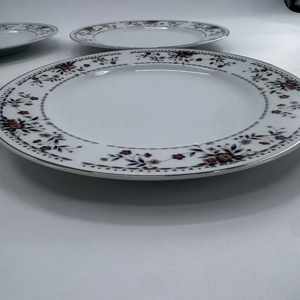Wade Fine Porcelain China Diane Japan 10 1/4